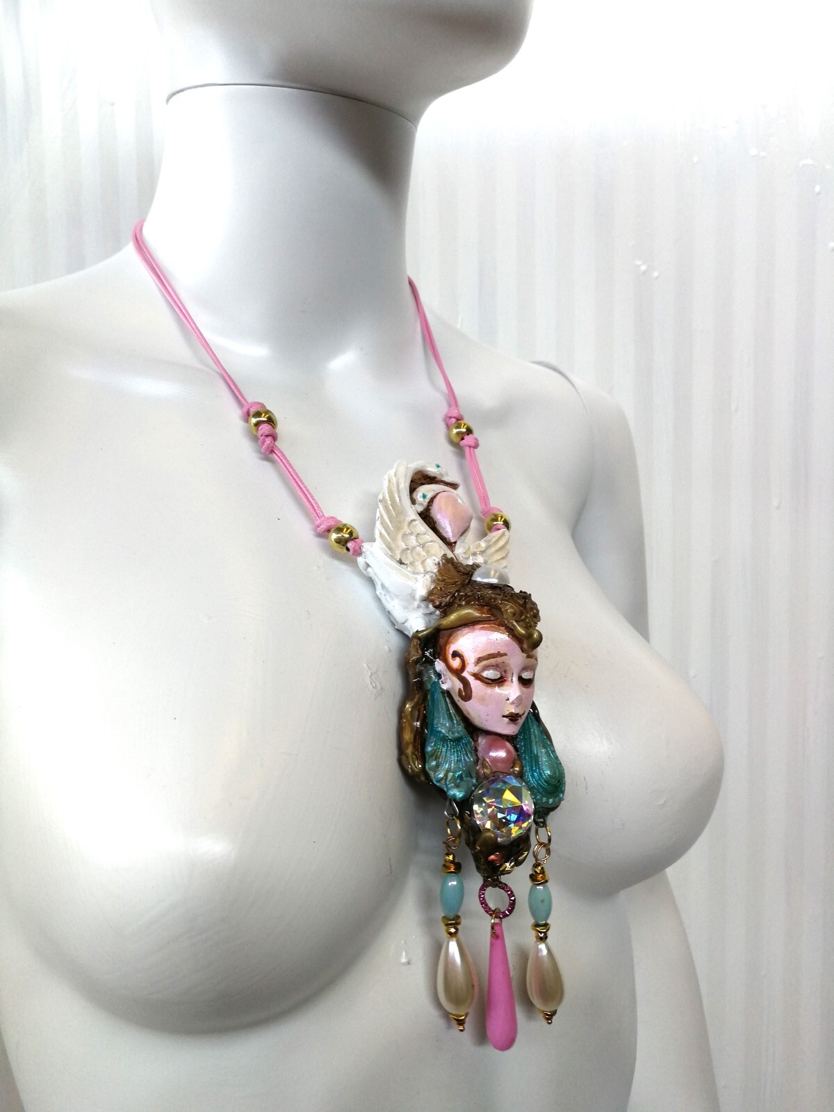 Luxury Necklace Magic Pendant Jewelry Beauty Sleeping Art Deco Swan Belle Epoque