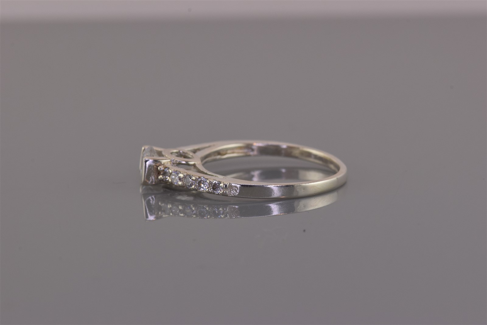 Sterling Silver Tension Set Cubic Zirconia Accented Band Ring 925 Sz: 8