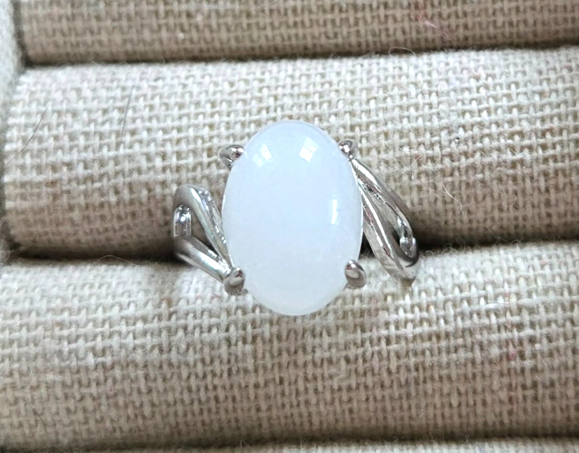Quartz Ring Acrylic Simulated Size 5 Next Day Shipping