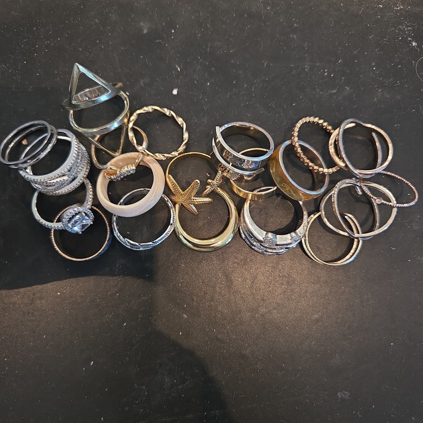 Miscellaneous Rings mixed multicolor Rings Lot of 20 sz 8