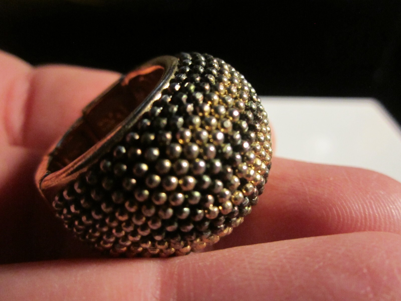 VINTAGE ART DECO DESIGN FASHION RING -HEAVY – FITS FROM SIZE 7 TO 8 – AG-1