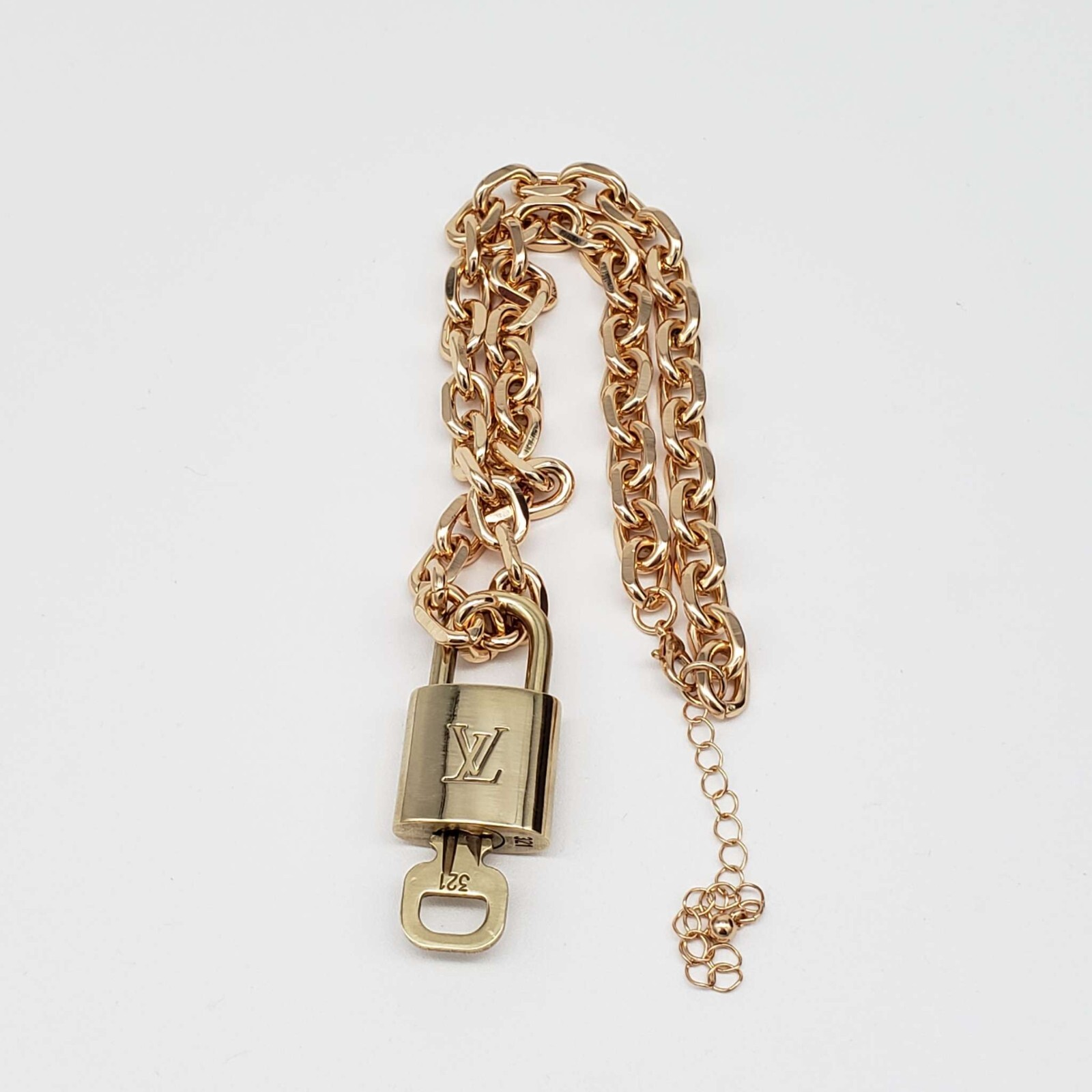 100% Auth Louis Vuitton Lock & Key with Unbranded Gold Plated Chain Necklace