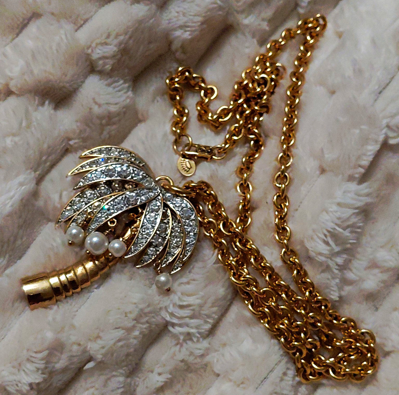 Vintage Juicy Couture Pave Crystal Palm Tree Pendant Necklace Faux Pearl Charms