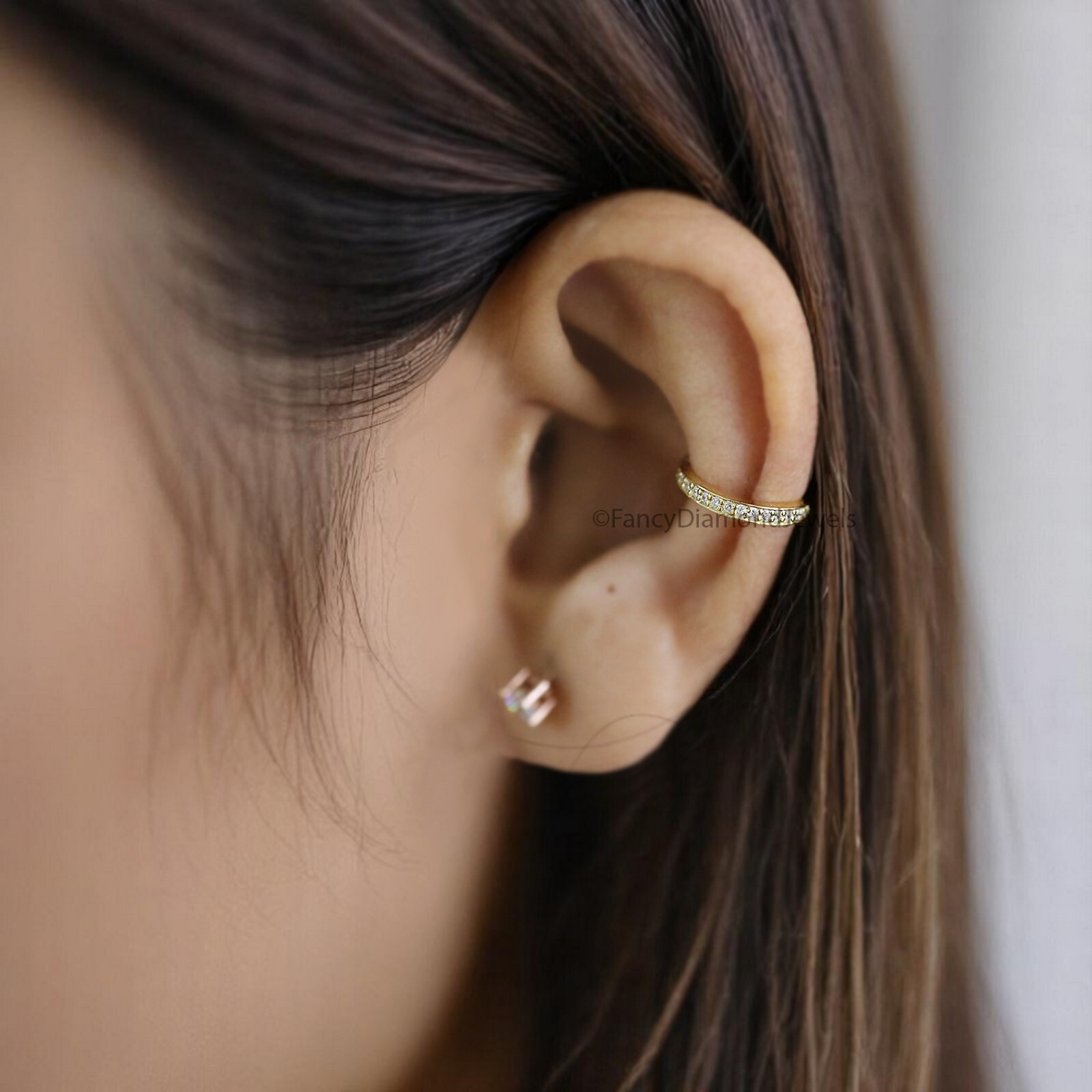 Round Brilliant Cut Colorless Moissanite Diamond Ear Cuff Dainty Ear Cuff FD350