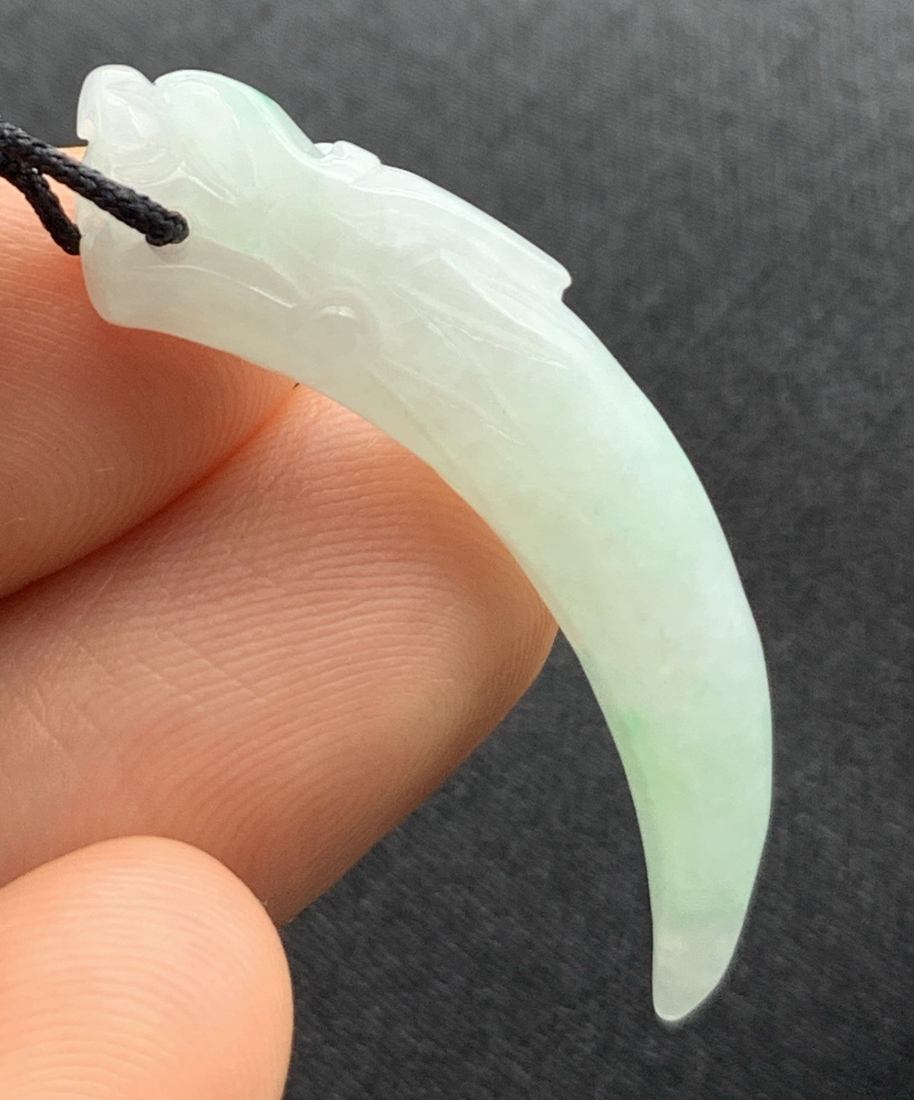 Video Certified Green Natural A JADE JADEITE PENDANT Small Dragon tooth 420344