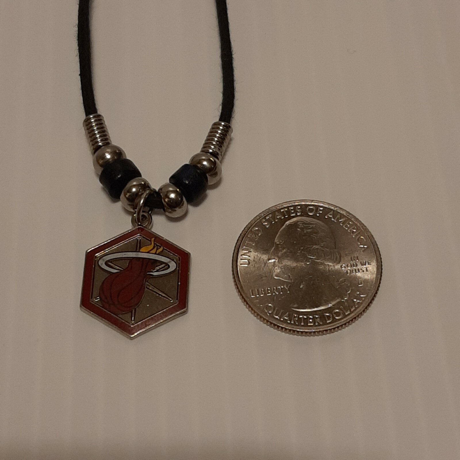 NBA MIAMI HEAT Pendant Charm / 22″ Black Rope Necklace –