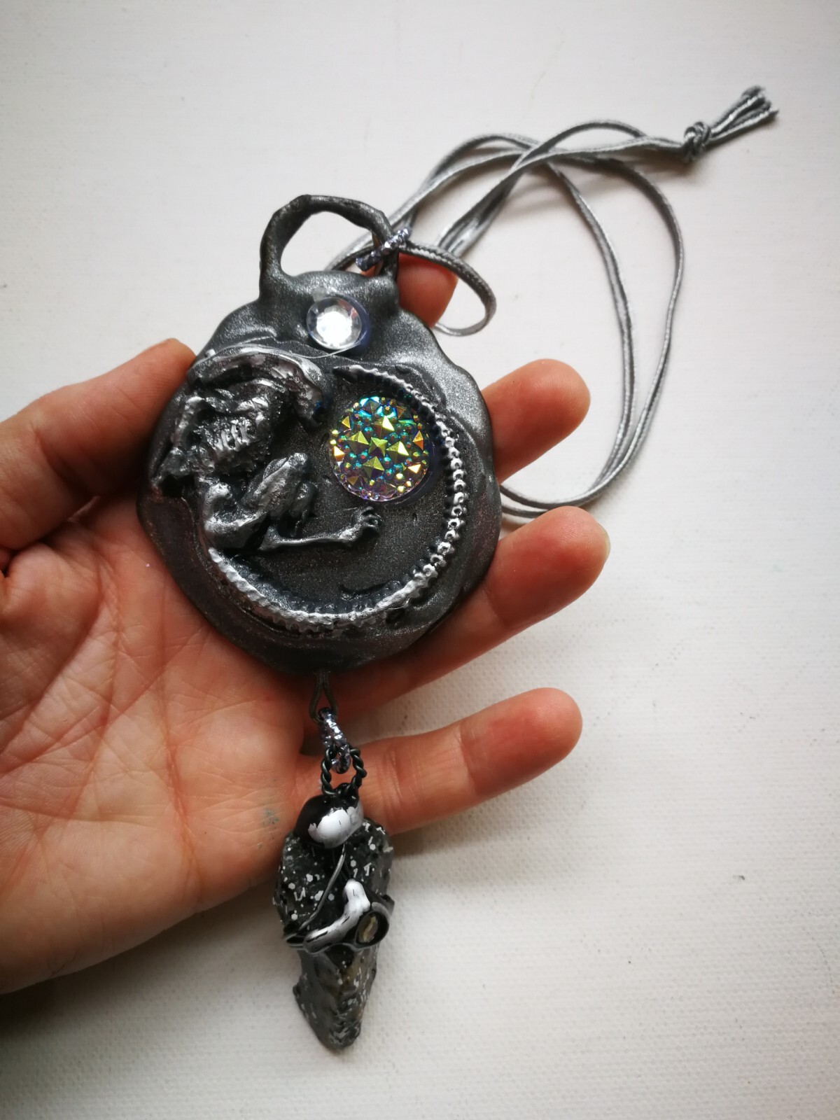 Alien Necklace Talisman Pendant Amulet Xeno Fantasy Moon Jewelry Raw Stone Charm