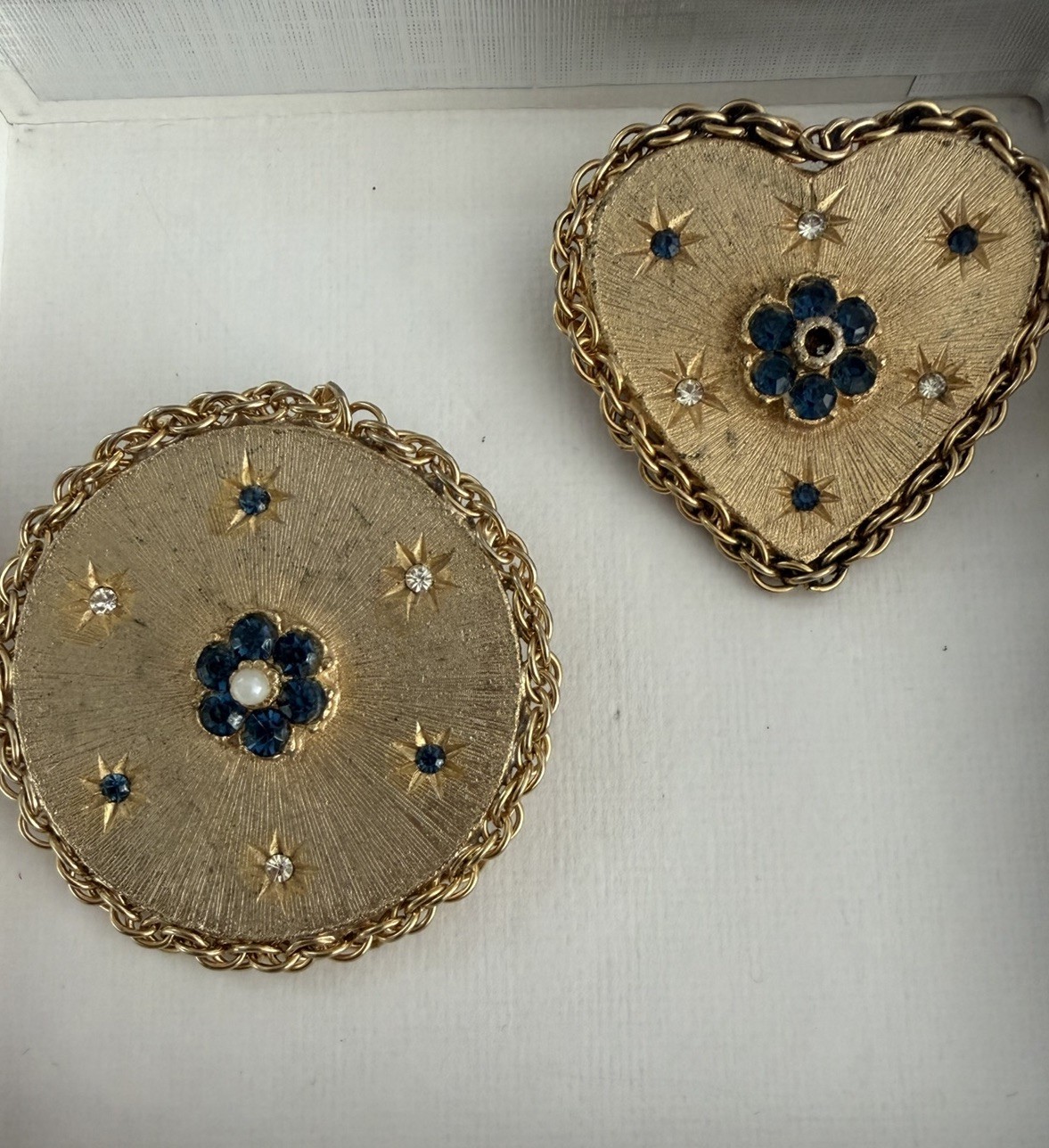 Vintage 2pc Gold Tone Heart & Round Brooch Set Blue Clear White Rhinestones
