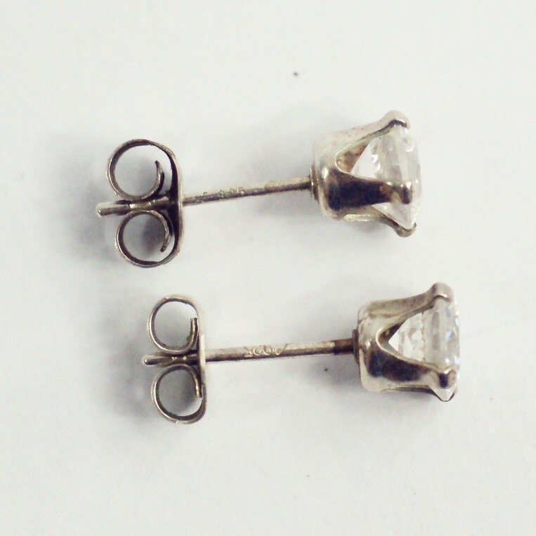 Sterling silver clear white/colorless 5 mm CZ stud post earrings 0.82 g