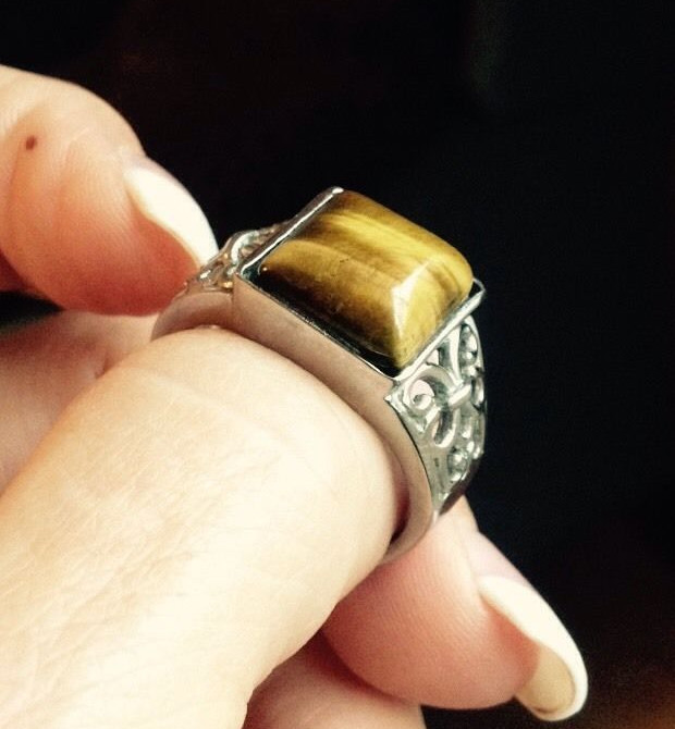 7 CT AFRICAN TIGER’S EYE MEN’S OR LADIES RING SET IN STAINLESS STEEL, SZ 11