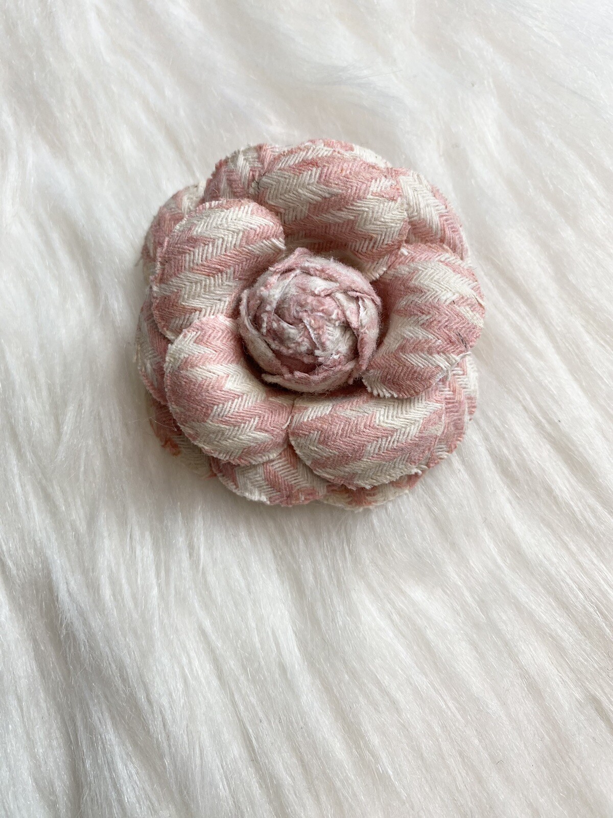 Camellia Brooch Pin Tweed Pink New Handmade