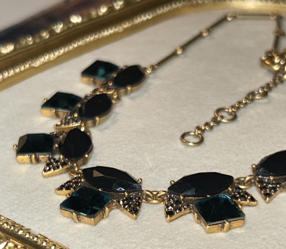 J Crew Deep Emerald Green, Crystal & Black Glass Stone Statement Necklace 17-20”