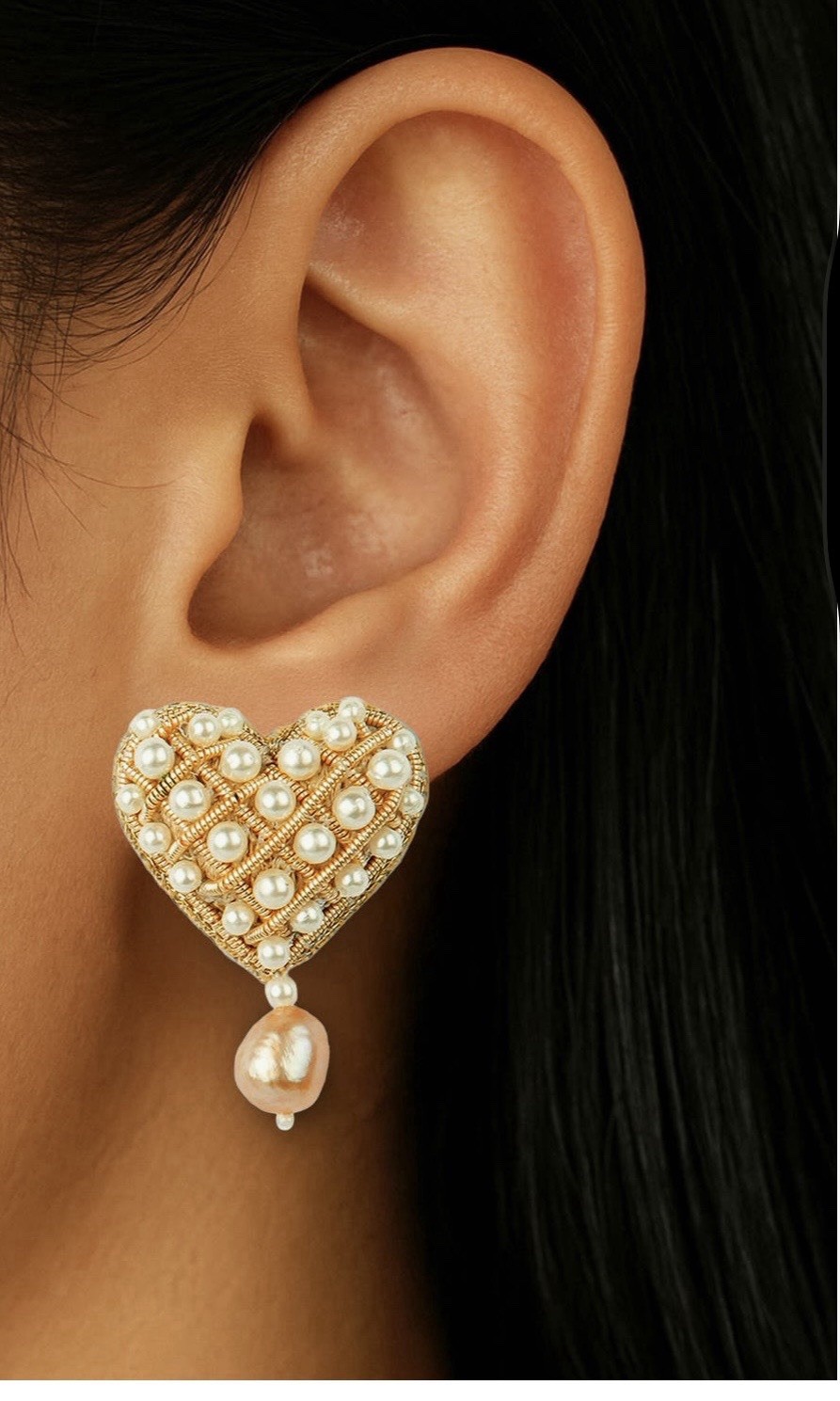 $70 Deepa Gurnani Danika heart-shaped studs Gold NWT