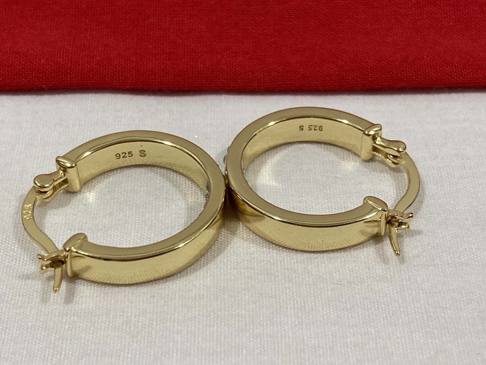 KOHLS 925 S Signed Sterling Silver Gold Vermeil Crystal Hoop EARRINGS -IN BOX-