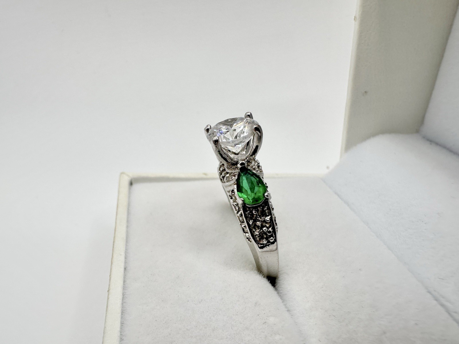 Silver Tone Cocktail Ring SZ8 Green Bling Signed China? Stone Missing Read