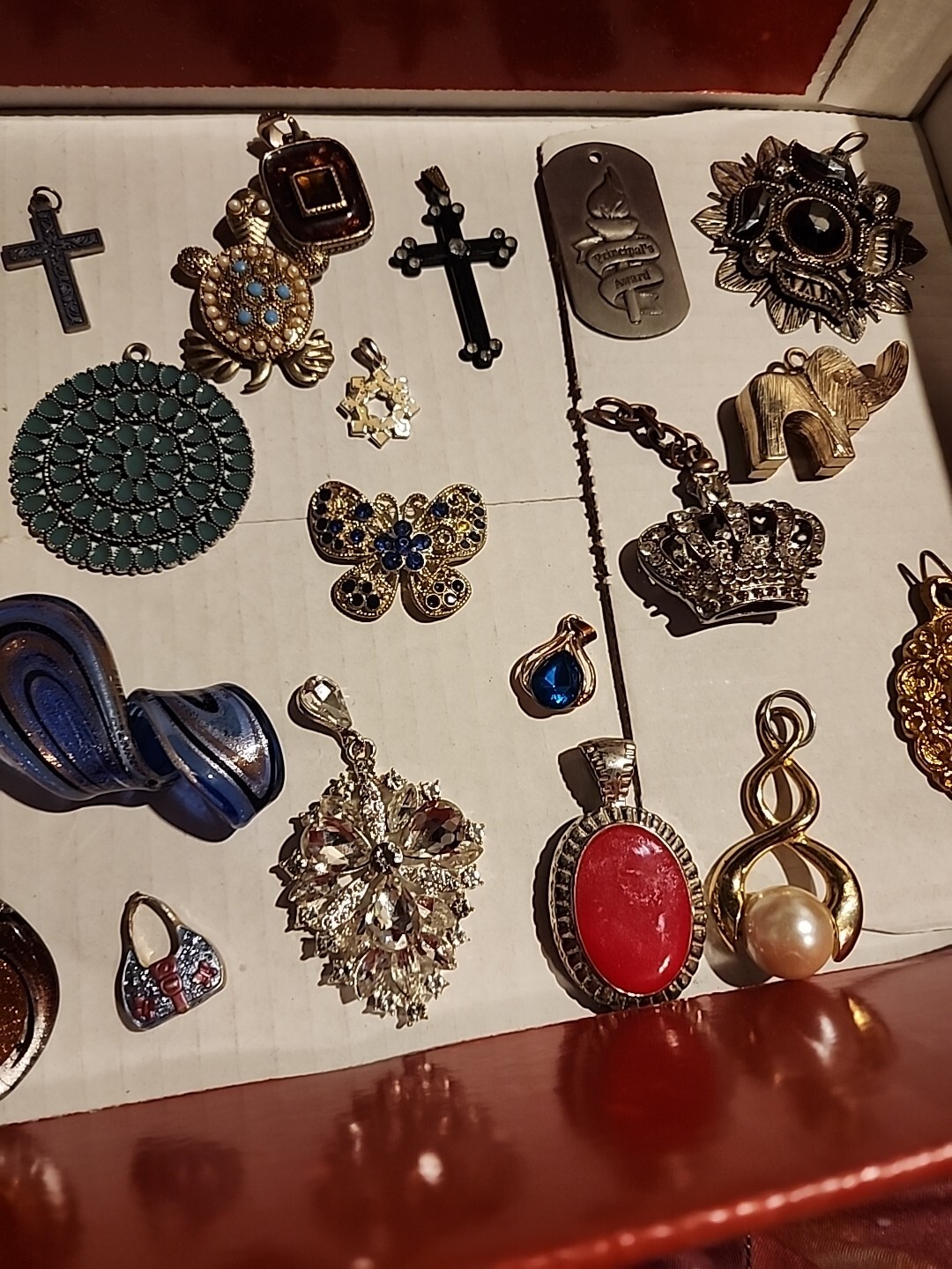 35 Fashion Pendants Gold Tone Silver Tone Mixed Sizes Shapes Brands Etc Lot