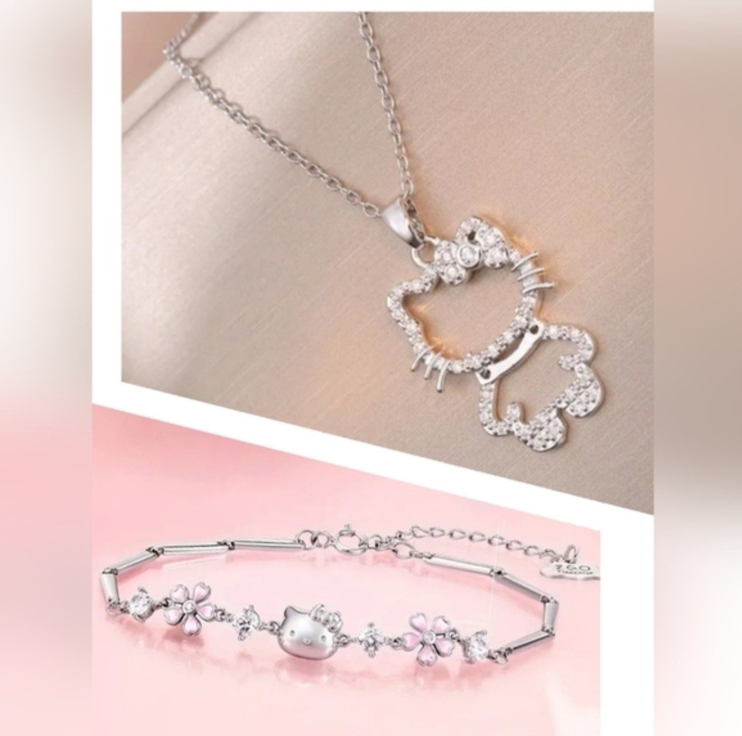 Hello Kitty Jewelry Set