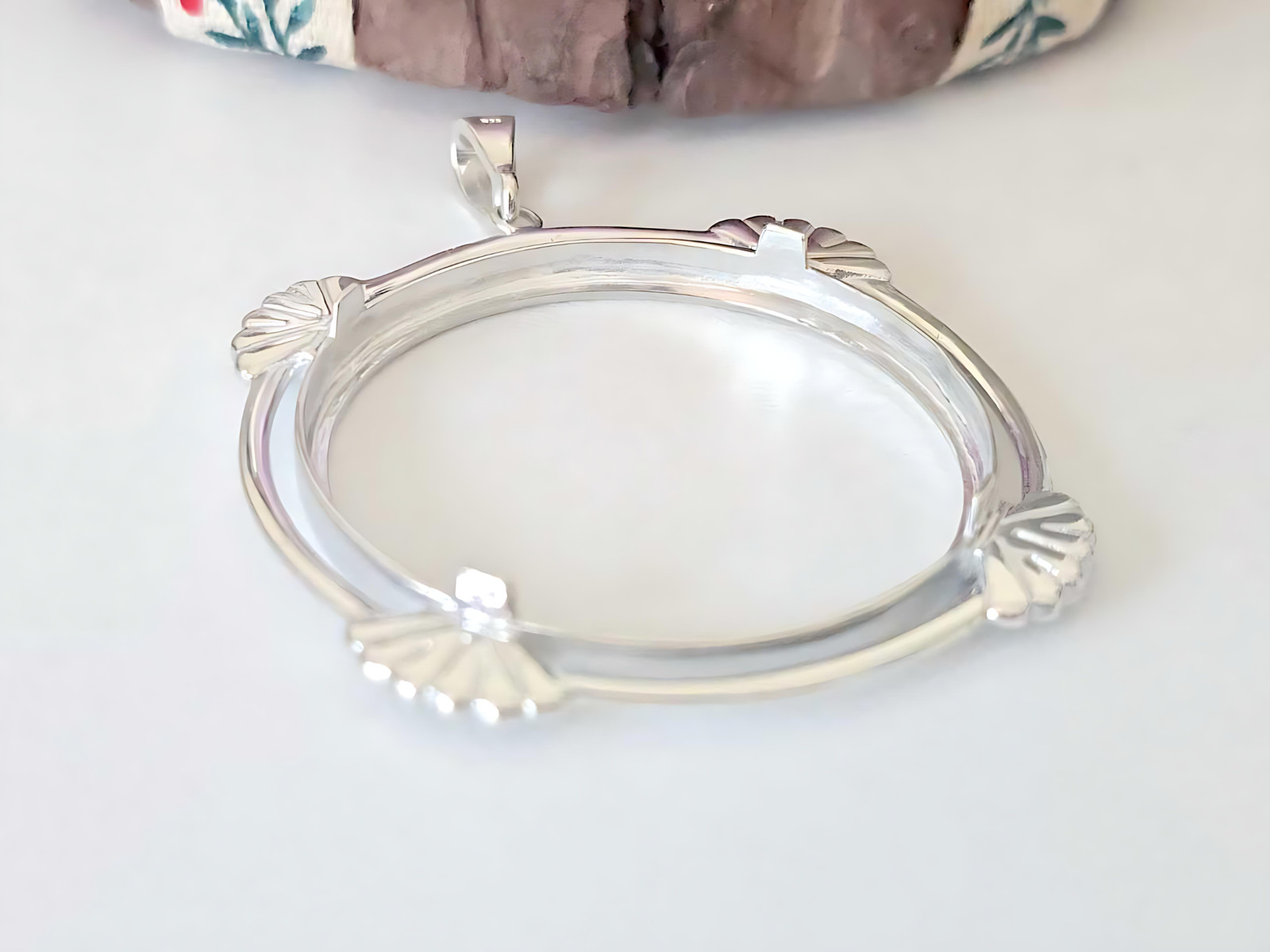 925 Sterling Silver Prong Back Clamshell Edge Bezel for 41mm 1oz Coins