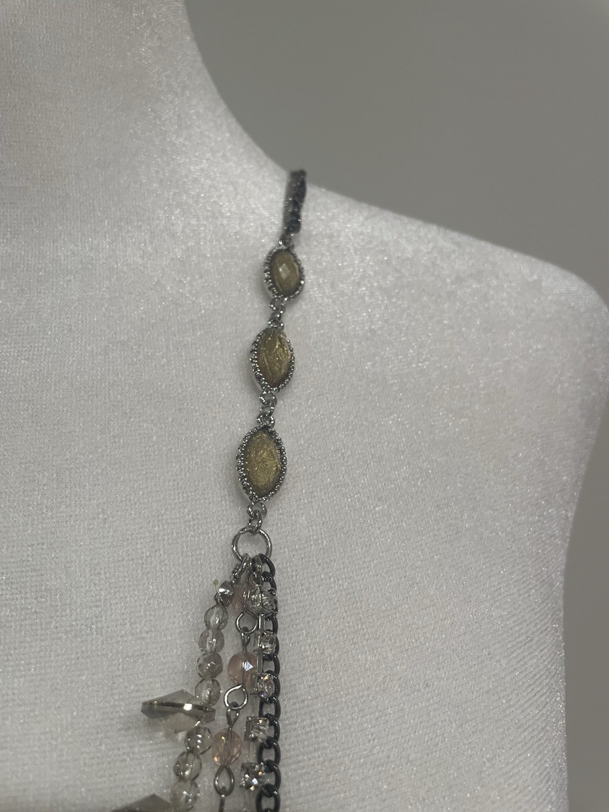 NWT Vera Wang Simply Silver Tone MultiColored Crystal Beaded Layered Necklace