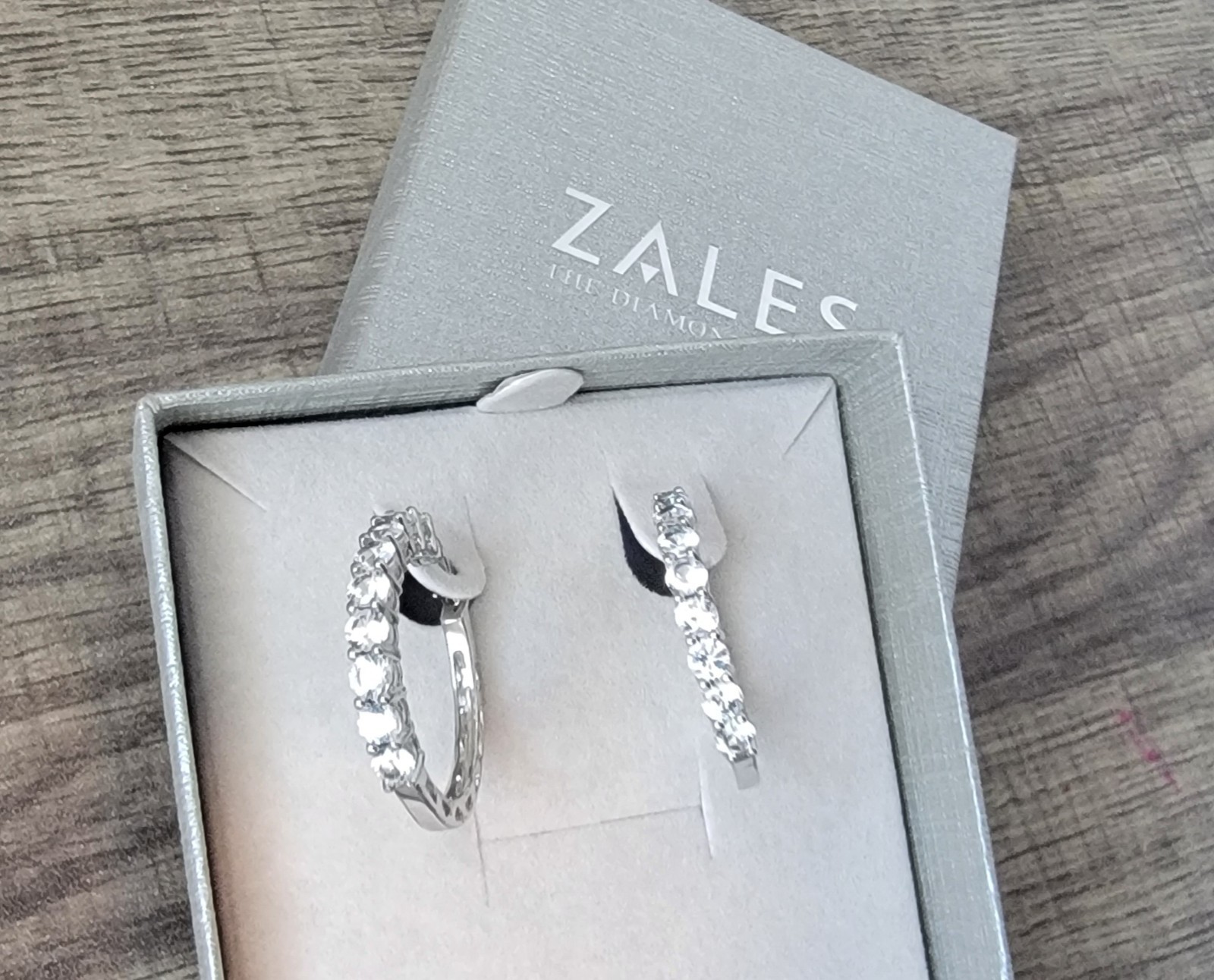 Zales Silver Tone Stacked Crystal Hoop Earrings Hinged Closure Prong Set