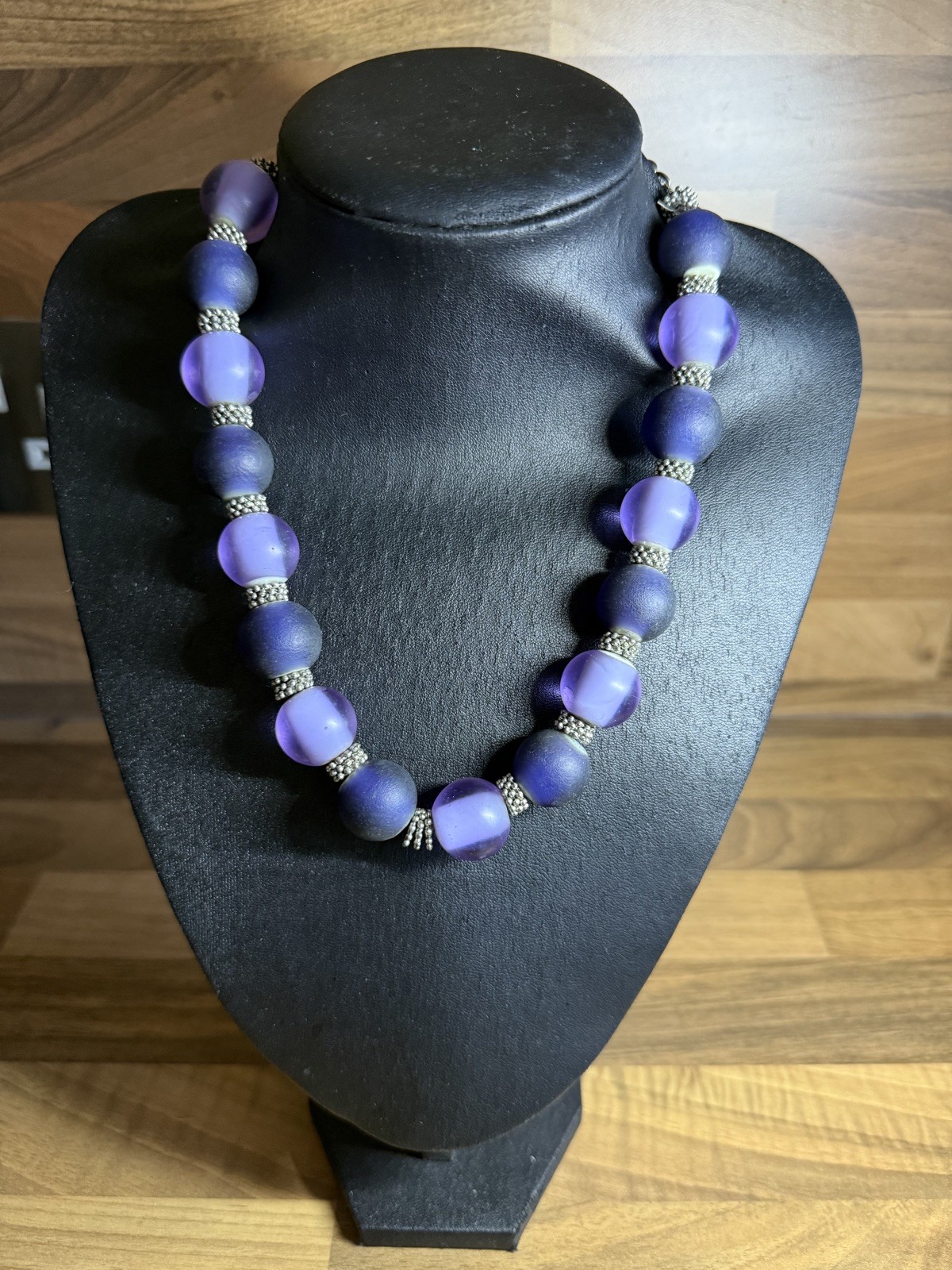 Stunning Purple & Lilac Glass Necklace Silver Tone T Bar 43 Cms