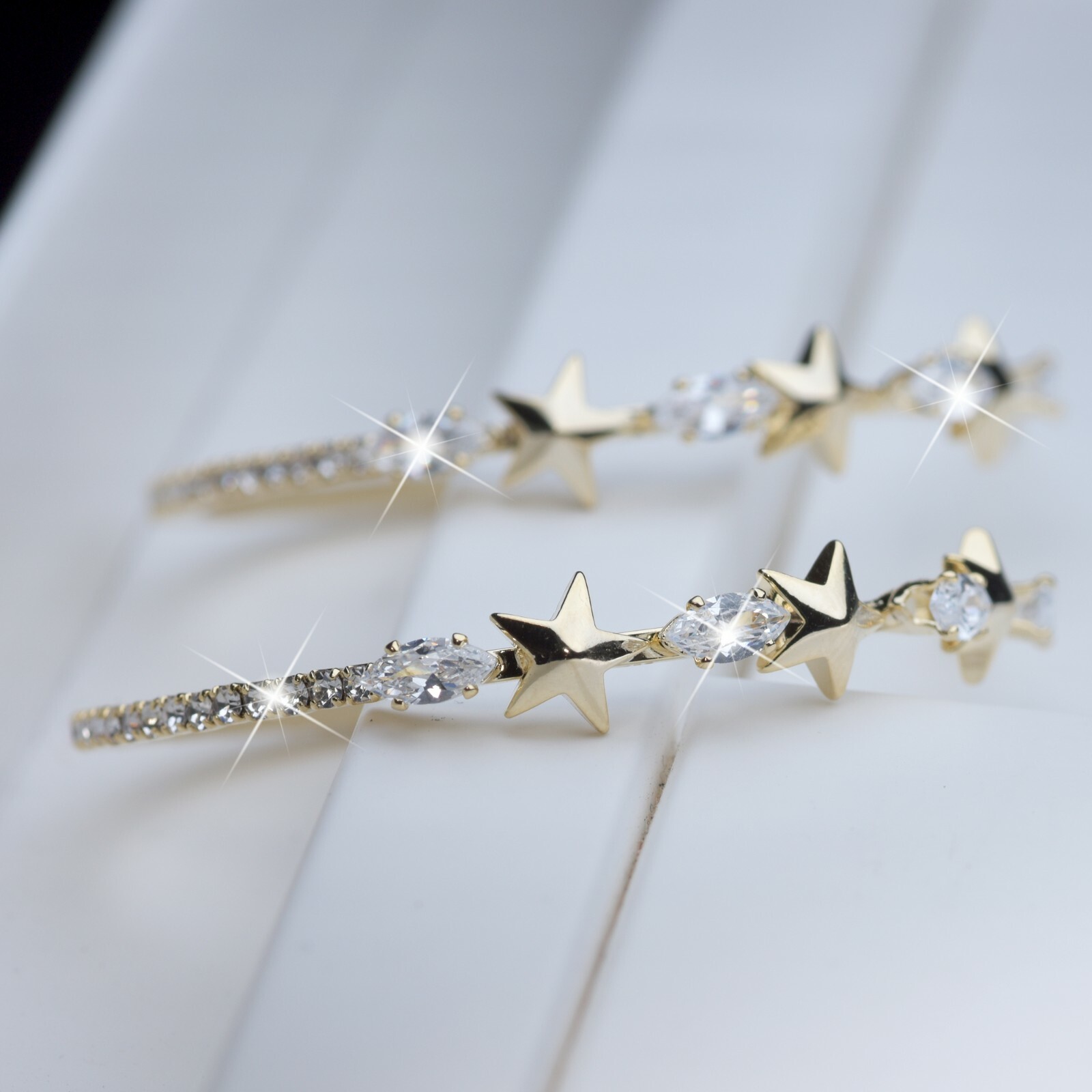 18K YELLOW GOLD MADE WITH SWAROVSKI CRYSTAL OPEN HOOP STUD EARRINGS STAR HOOPS