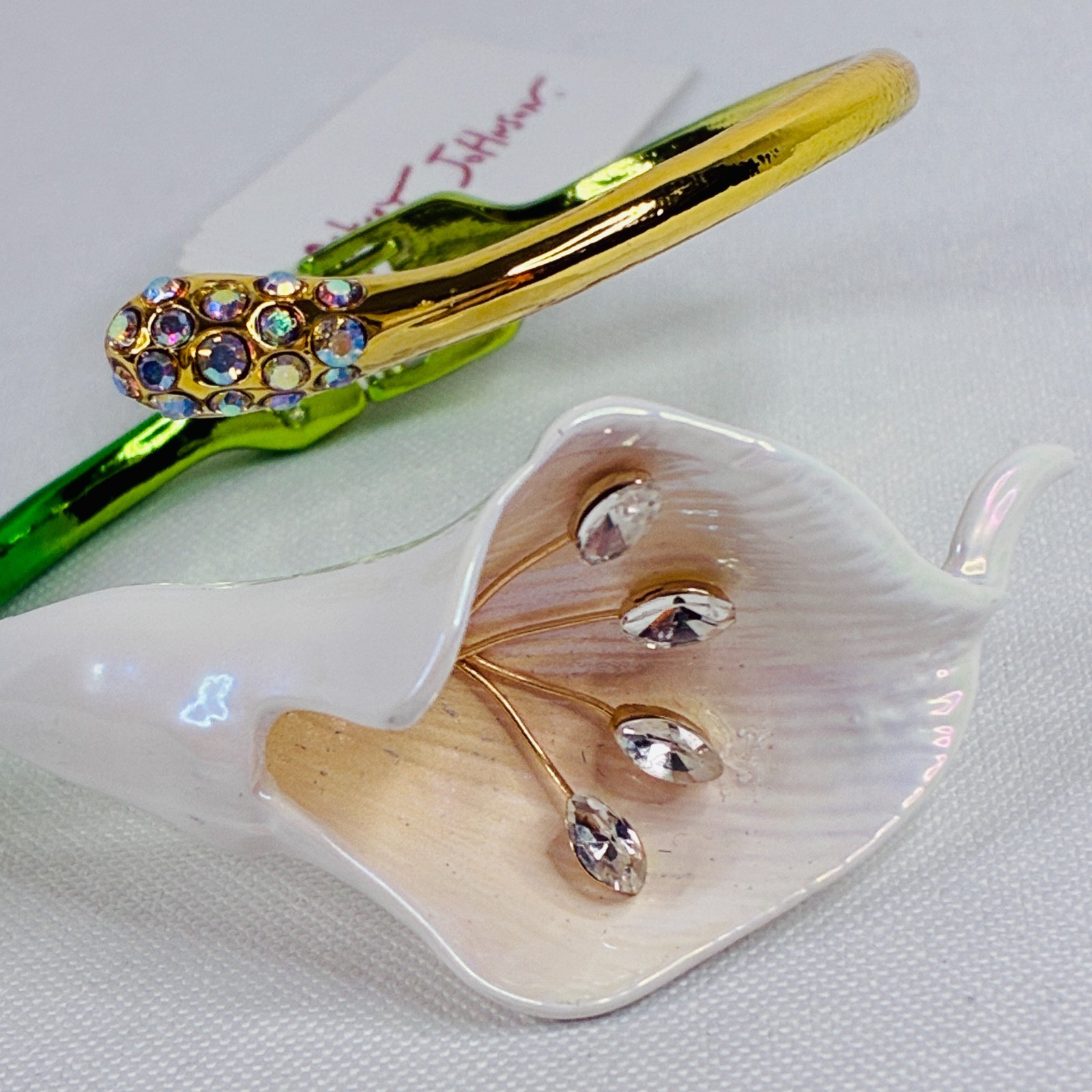 Betsey Johnson Calla Lily Bypass Bracelet Green Hinge Crystal Bangle Flower New