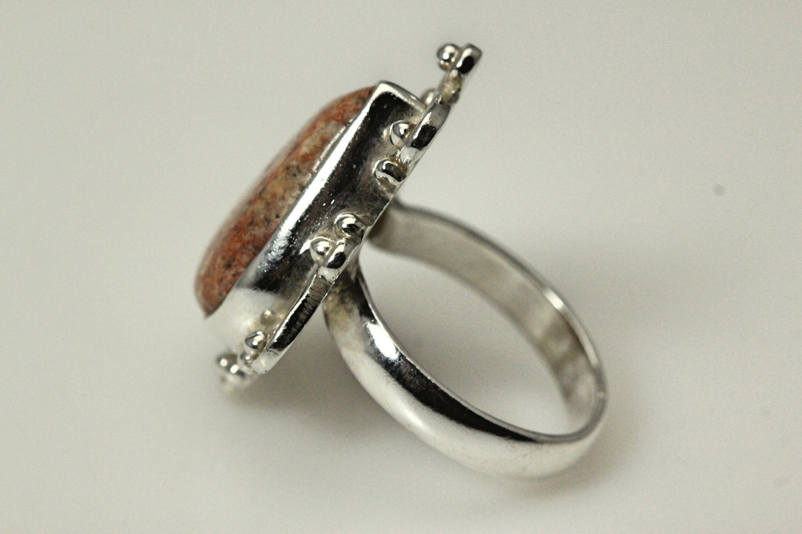 925 Sterling Silver Size 7.75 Teardrop Red & Brown Stone Ring 9.7 Gram (RIN8156)