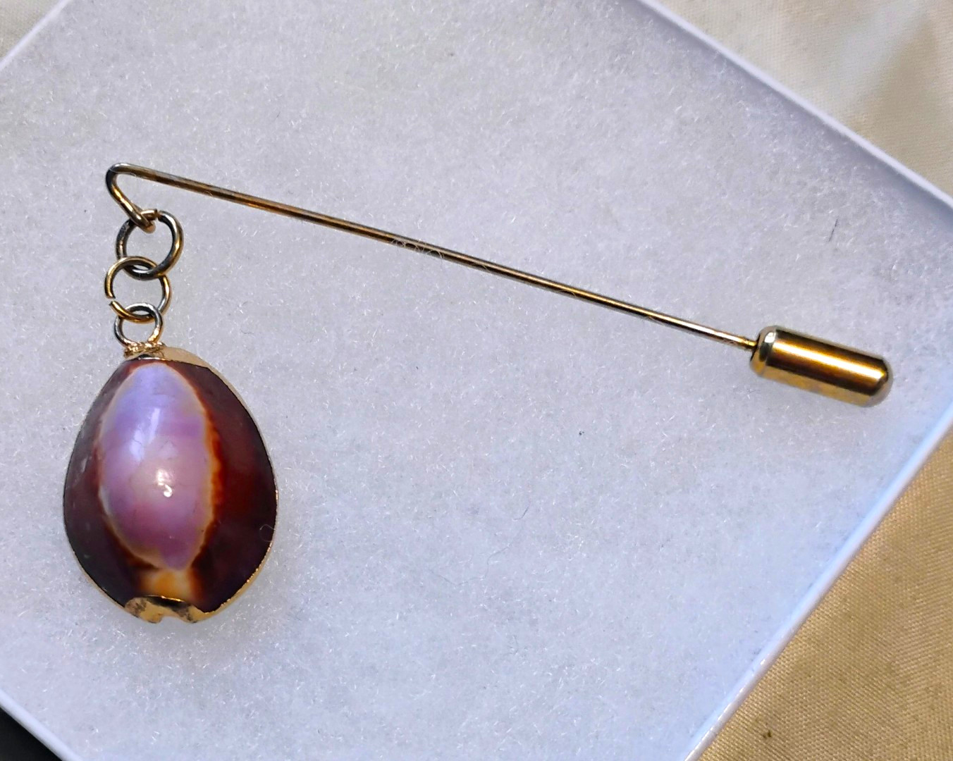 Vintage Gold Tone Purple And Brown Cowrie Shell Dangle Pendant Brooch