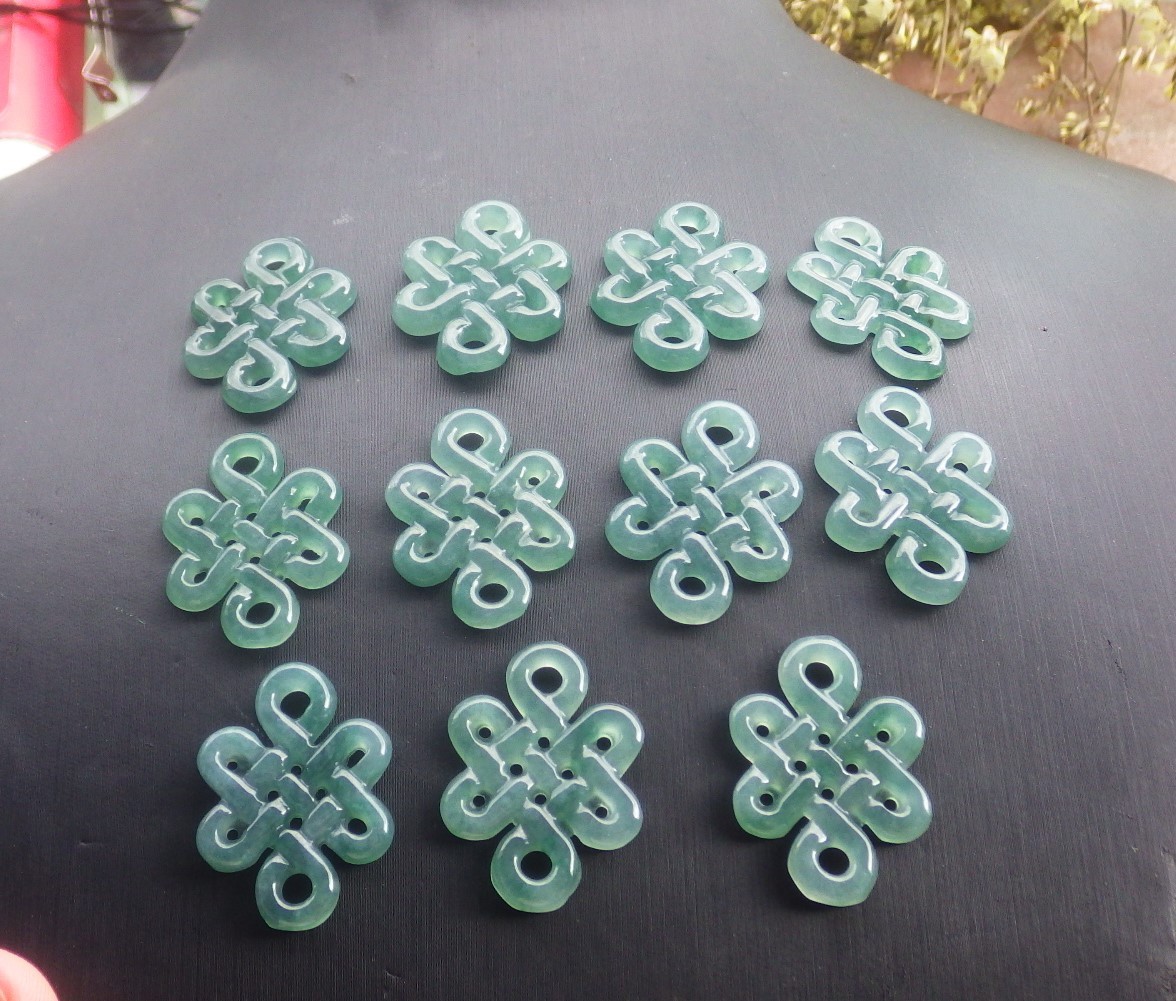 1Pcs Small Icy Green Burma Grade Natural A Jade jadeite Pendant Knotted 711322