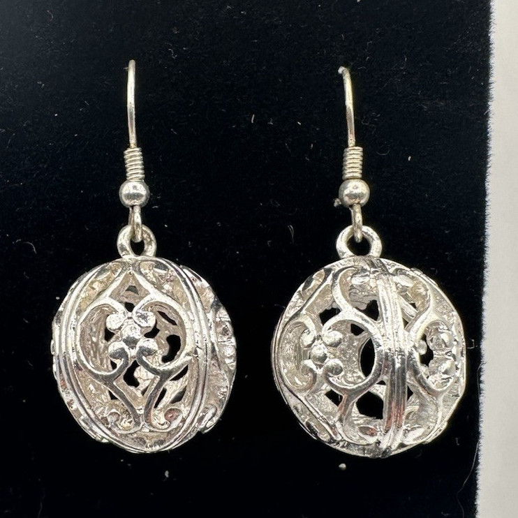 Silver Tone Round Filigree Dangle Drop Hook Earrings No Stone