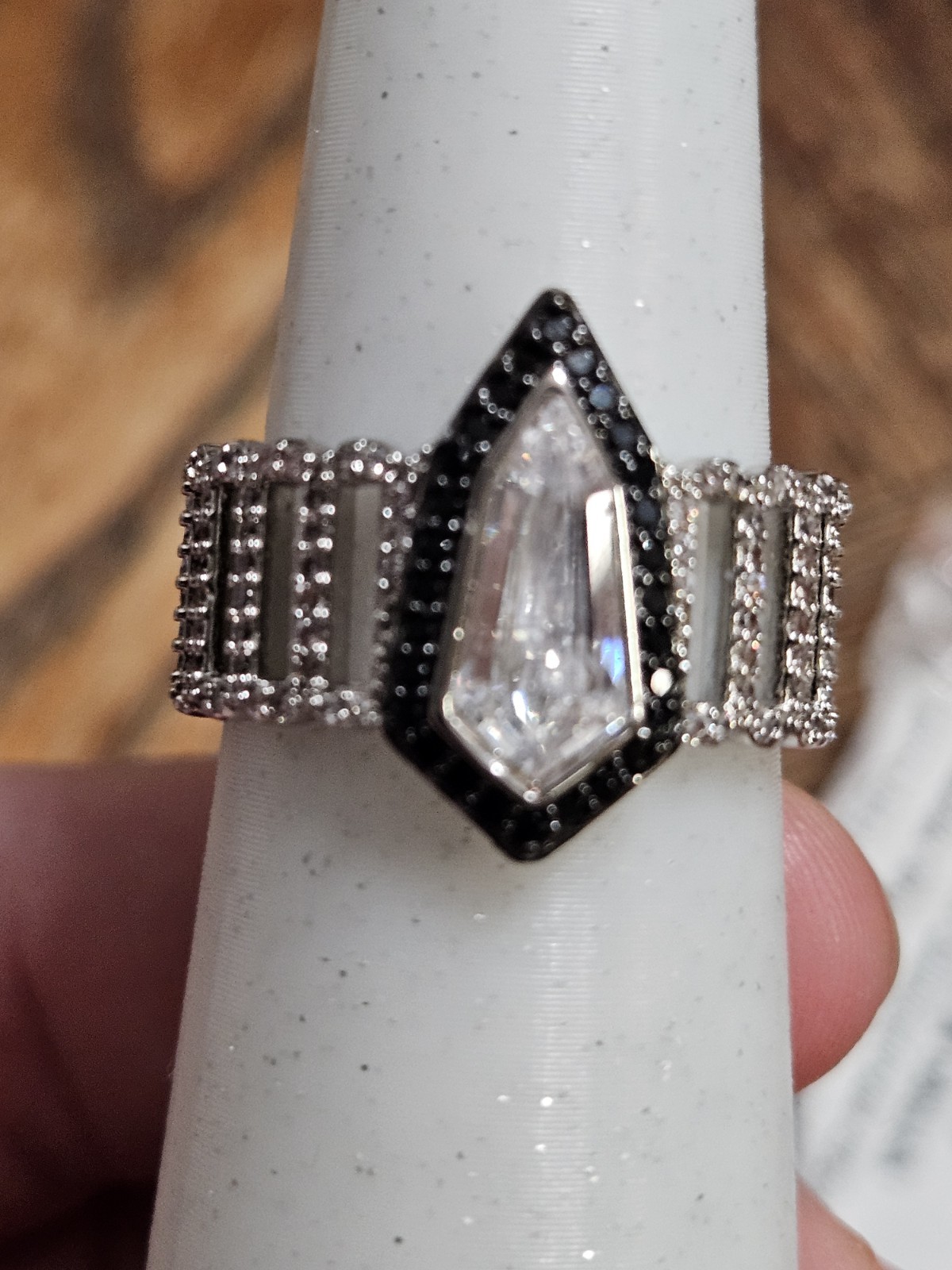 Bomb Party Untamed Ring Sz 9 Velvet Ambush Cubic Zirconia Rhodium & Hematite…