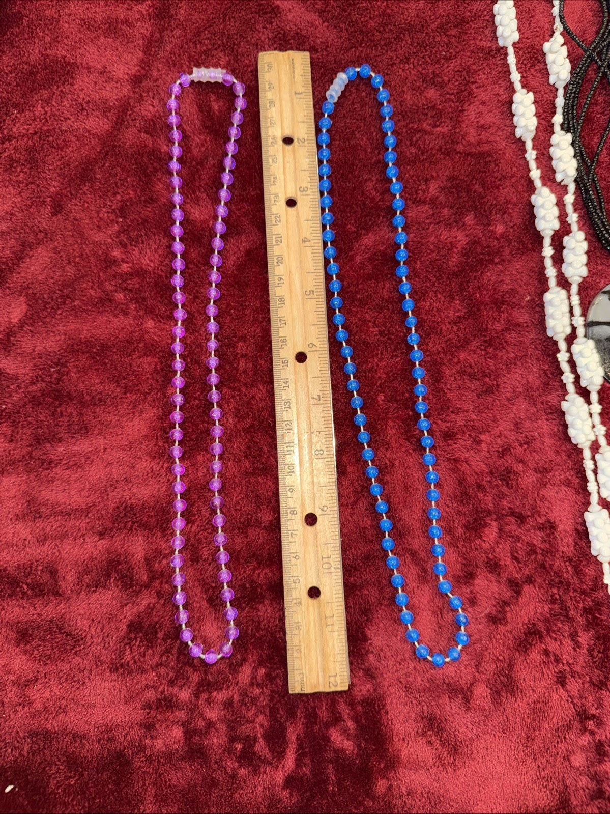 Beaded Necklaces/ Bracelet Lot Plastic/ Resin Some Vintage