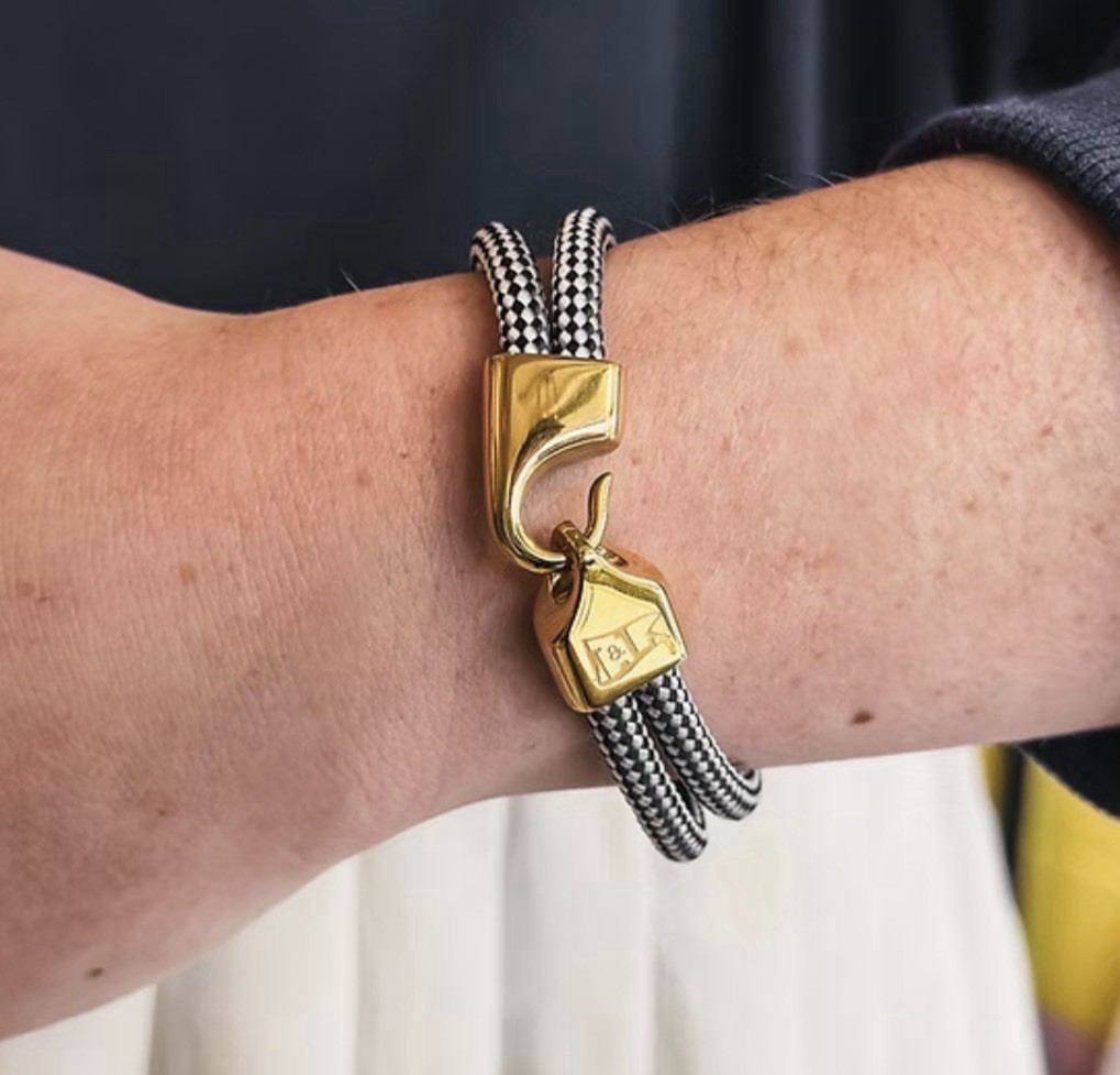 Nantucket Navy Bracelet Gold Pleated Hook Navy + White Checkard Pattern