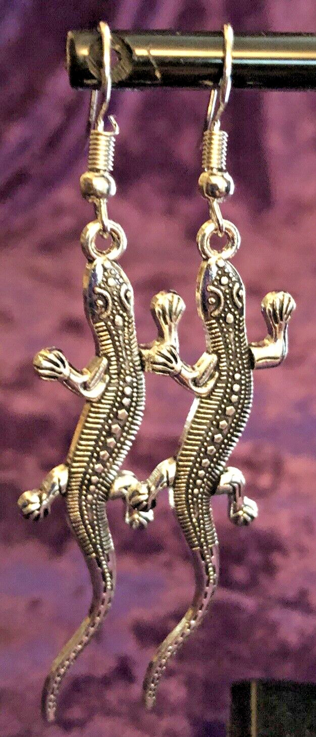 Lizard Charm Earrings!