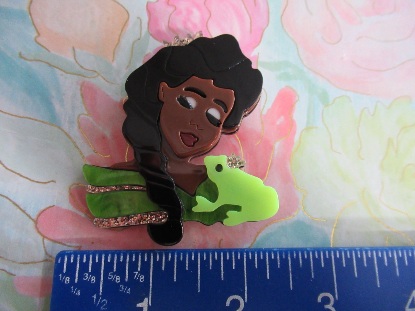 BEAUTIFUL PRINCESS GIRL LADIES WOMEN CHARACTER BROOCH CHOOSE YOUR FAVORITE! NEW