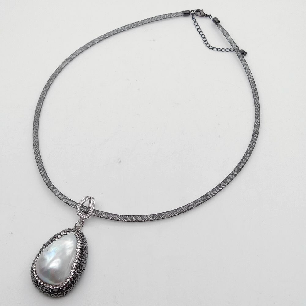 19” Gunmetal Plated Net Collar Necklace 24x31MM White Keshi Pearl Pendant
