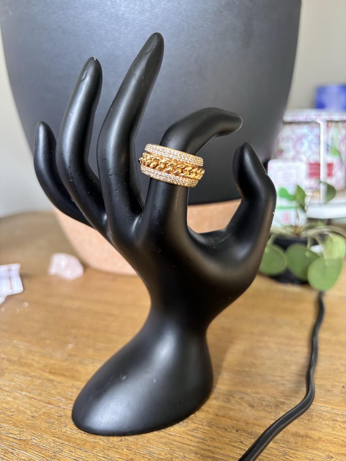 Gold Tone Chain Design Decorative Band Ring with Crystal Accents Fashion Jewelry
