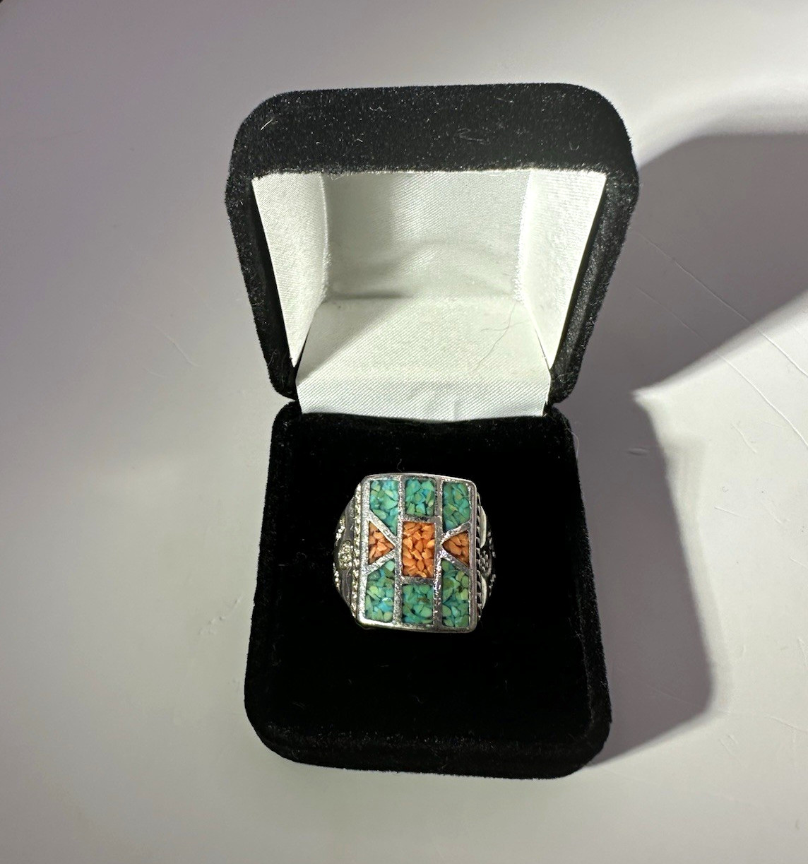 Vintage southwestern silver ring with coral and turquoise. Size 8.5