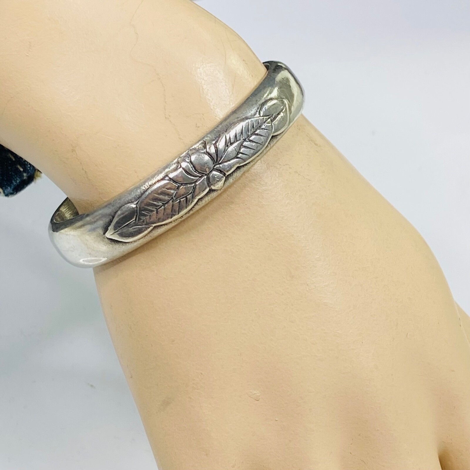 Laurel Burch Floral Cuff Bracelet Looks Like Pewter