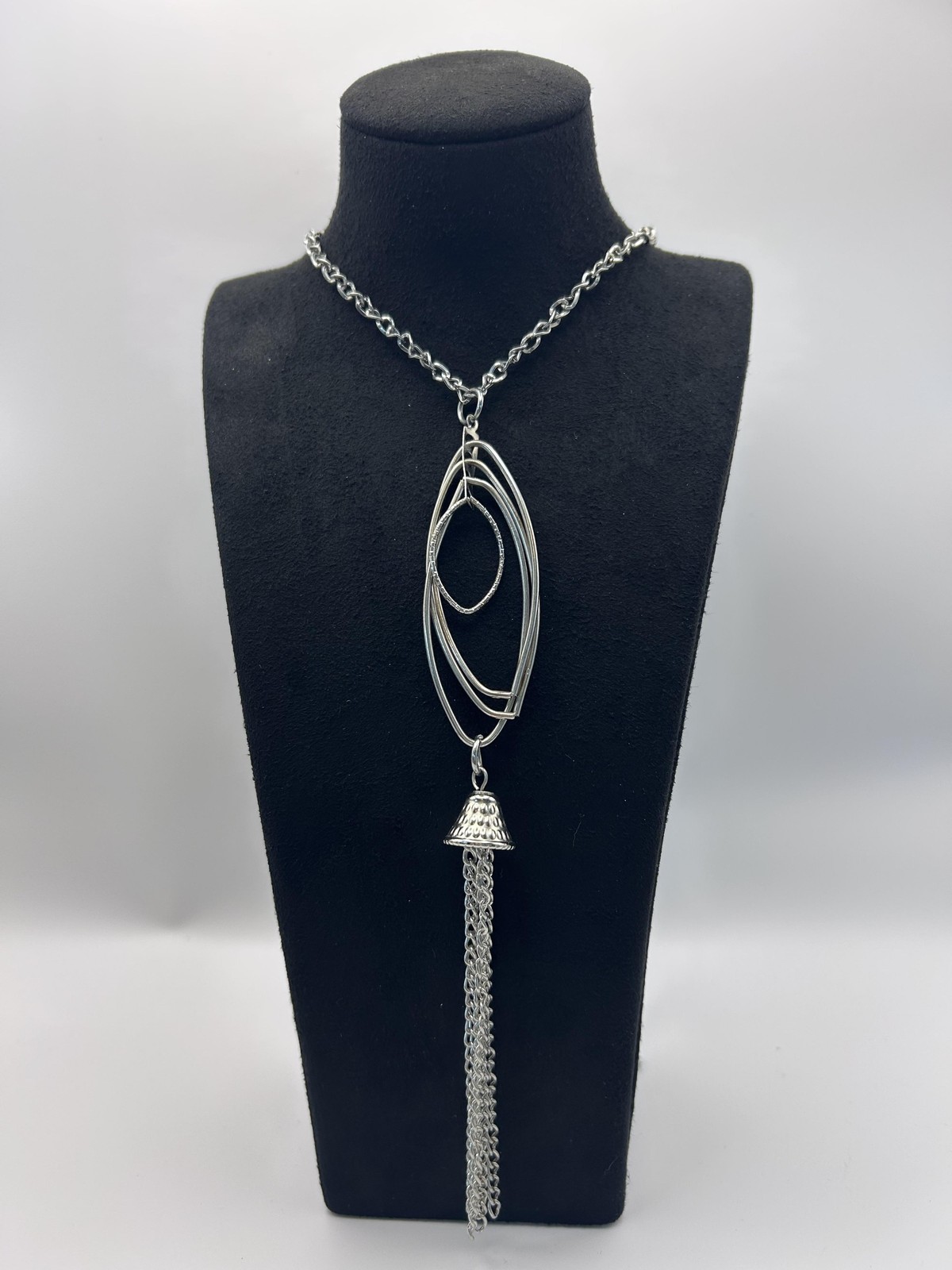 Silver Tone Oval Pendant Tassel Fringe Statement Necklace Lobster Clasp 22 In