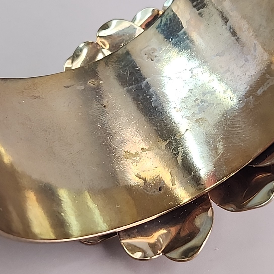 Flower Cuff Bracelet Wide Gold Tone 4cm Statement Chunky Pebble Stamped 7″
