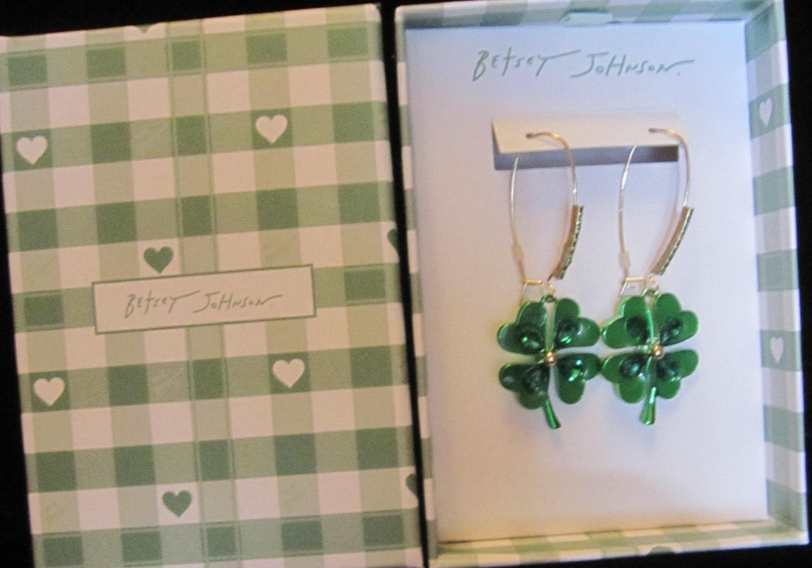 BETSEY JOHNSON Green Clover Leaf Large Dangle Earrings With Bling