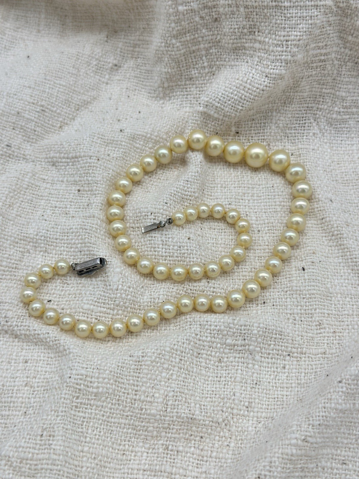 Vintage Marvella Graduated Pearl Necklace Rhinestone Clasp Signed 16″