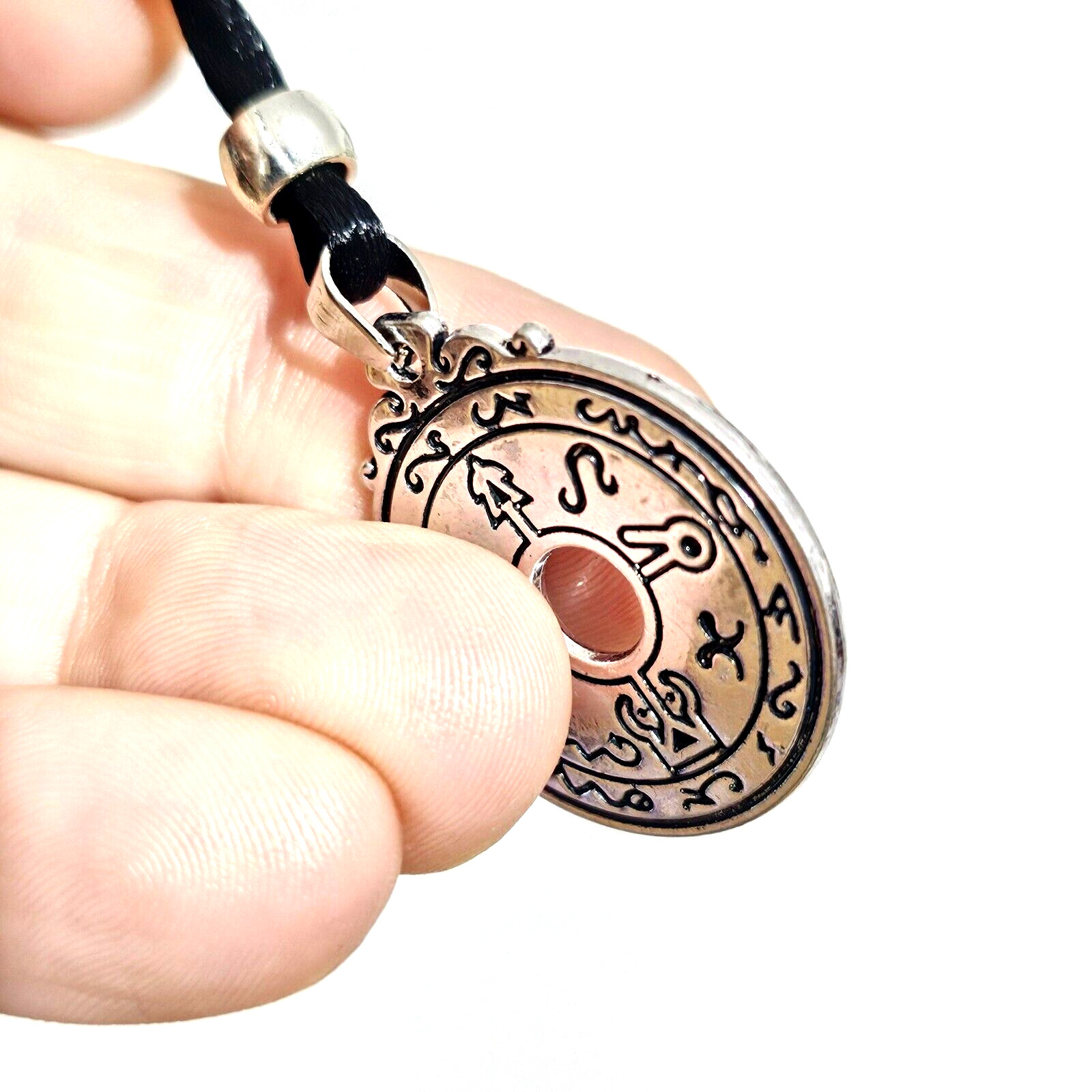 Healers Talisman Pendant Black Pullet Necklace Amulet Grimoire Magic Jewellery
