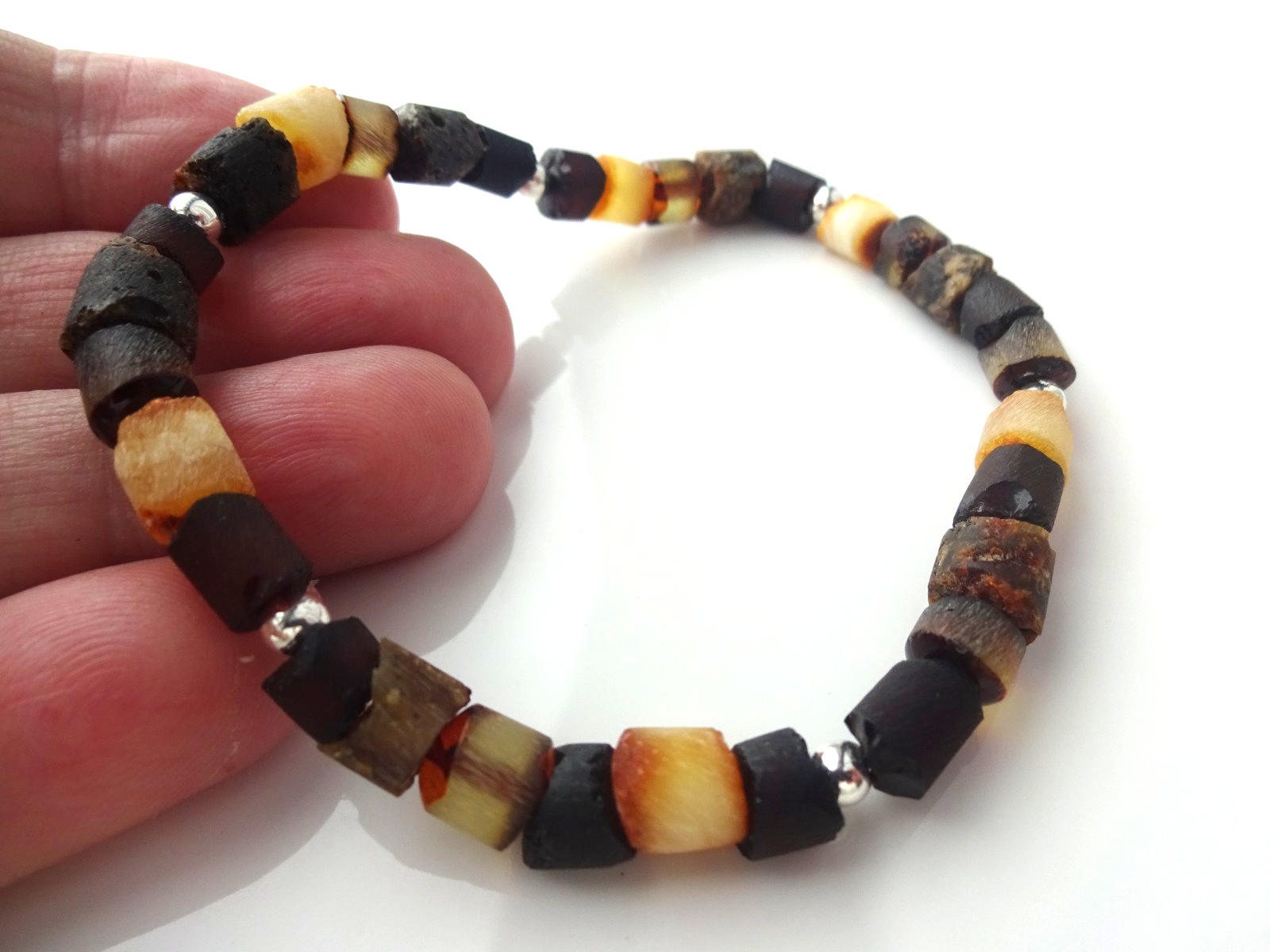 Handmade Men’s Natural Amber Bead Bracelet – Elastic Cord 20cm, 8in