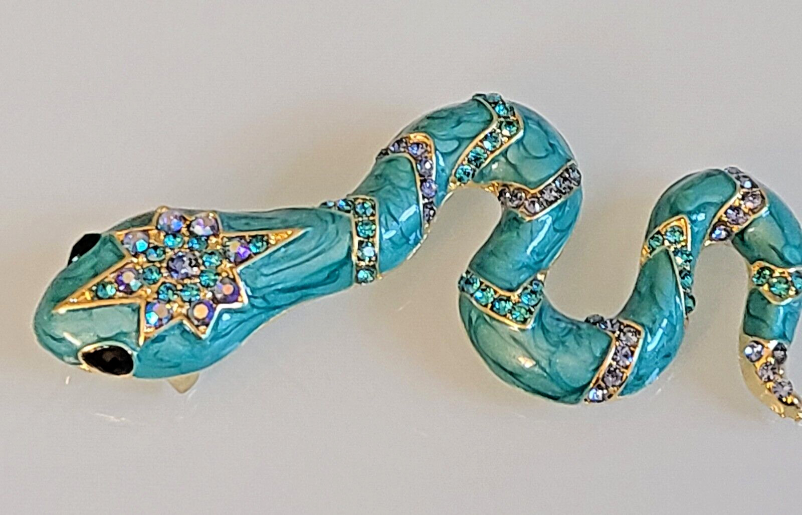 FAB DESIGNER STYLE UNSIGNED HUGE 3.75 INCH SNAKE BROOCH / PENDANT BLUE AURORA