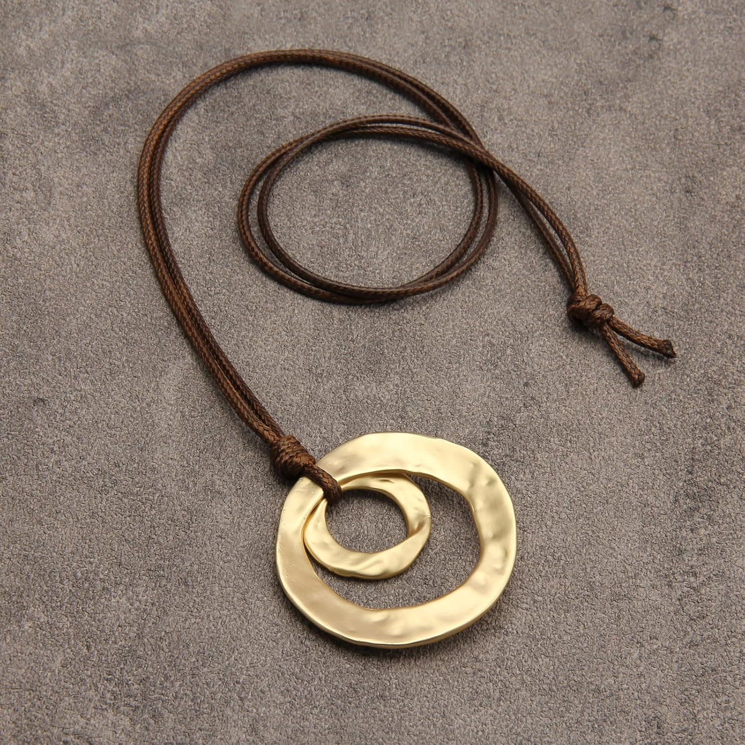 Boho Necklaces for Women Chunky Circle Necklace Layered Boho Circle Leather Chok