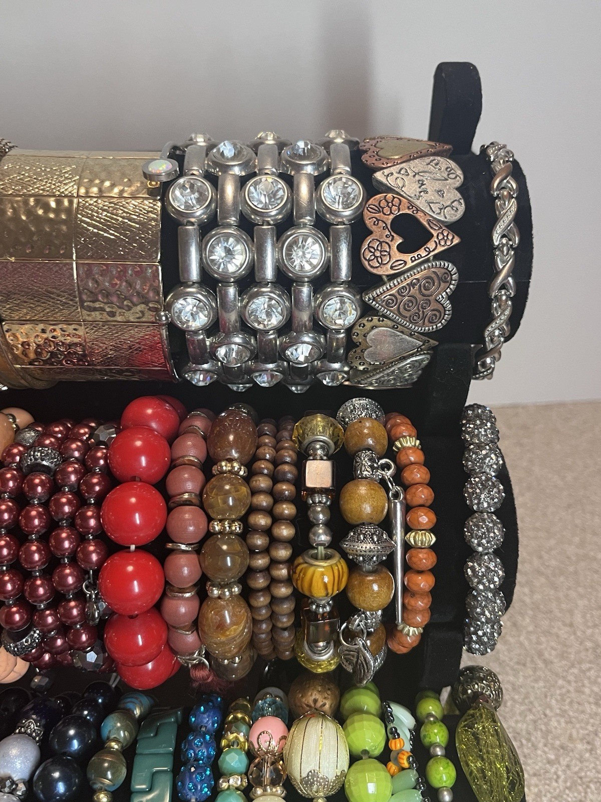 Huge Bracelet Lot Over 60 Pieces Fashion Jewelry Mixed Materials