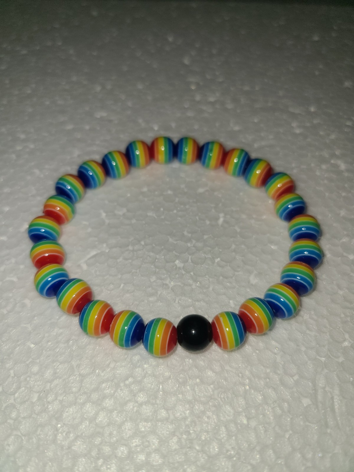 NWOT RAINBOW STRIPED 🌈 BEADED STRETCH BRACELET PRIDE